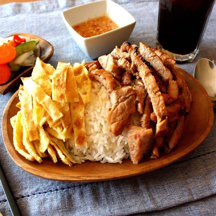 Bai Sach Chrouk – Grilled Pork with Rice
