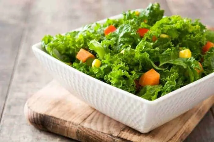 ENSALADA DE KALE