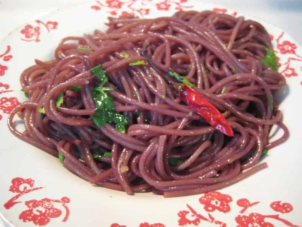 Espaguetis Borrados de Vino - Receta para San Valentín