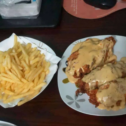 Receta de Pechuga a la Cordon Bleu con Papas Fritas 2